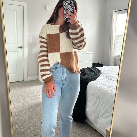 Boutique Crewneck Sweater - Picture 2 of 8